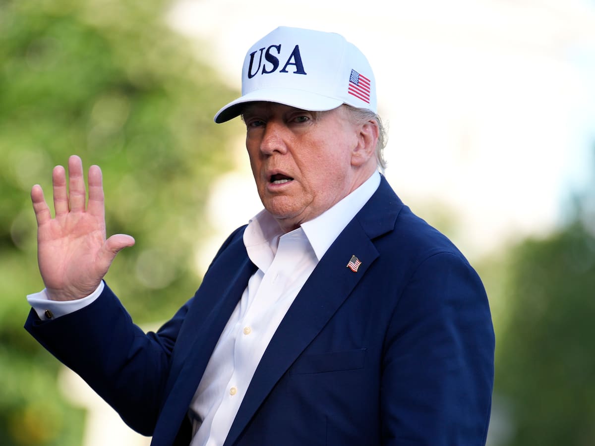 Trump aseguró que podría poner un arancel adicional a países que se “alineen” con los BRICS