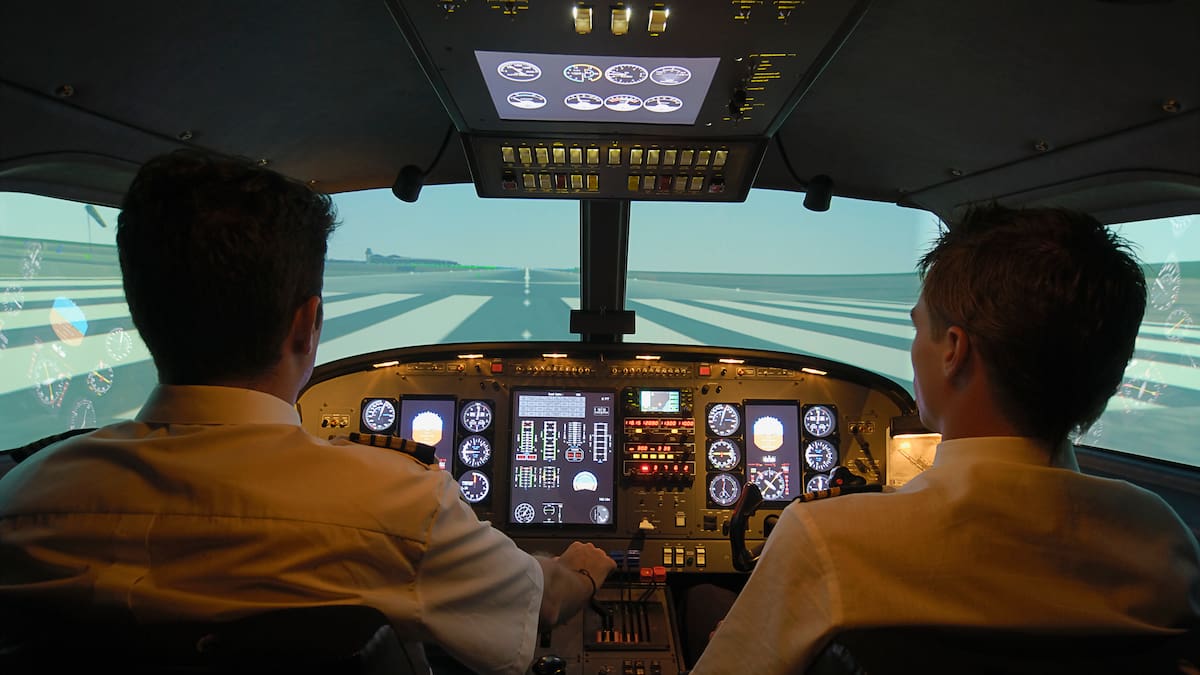 Este es el salario aproximado de un piloto en Colombia 2025: Comparación dependiendo la experiencia