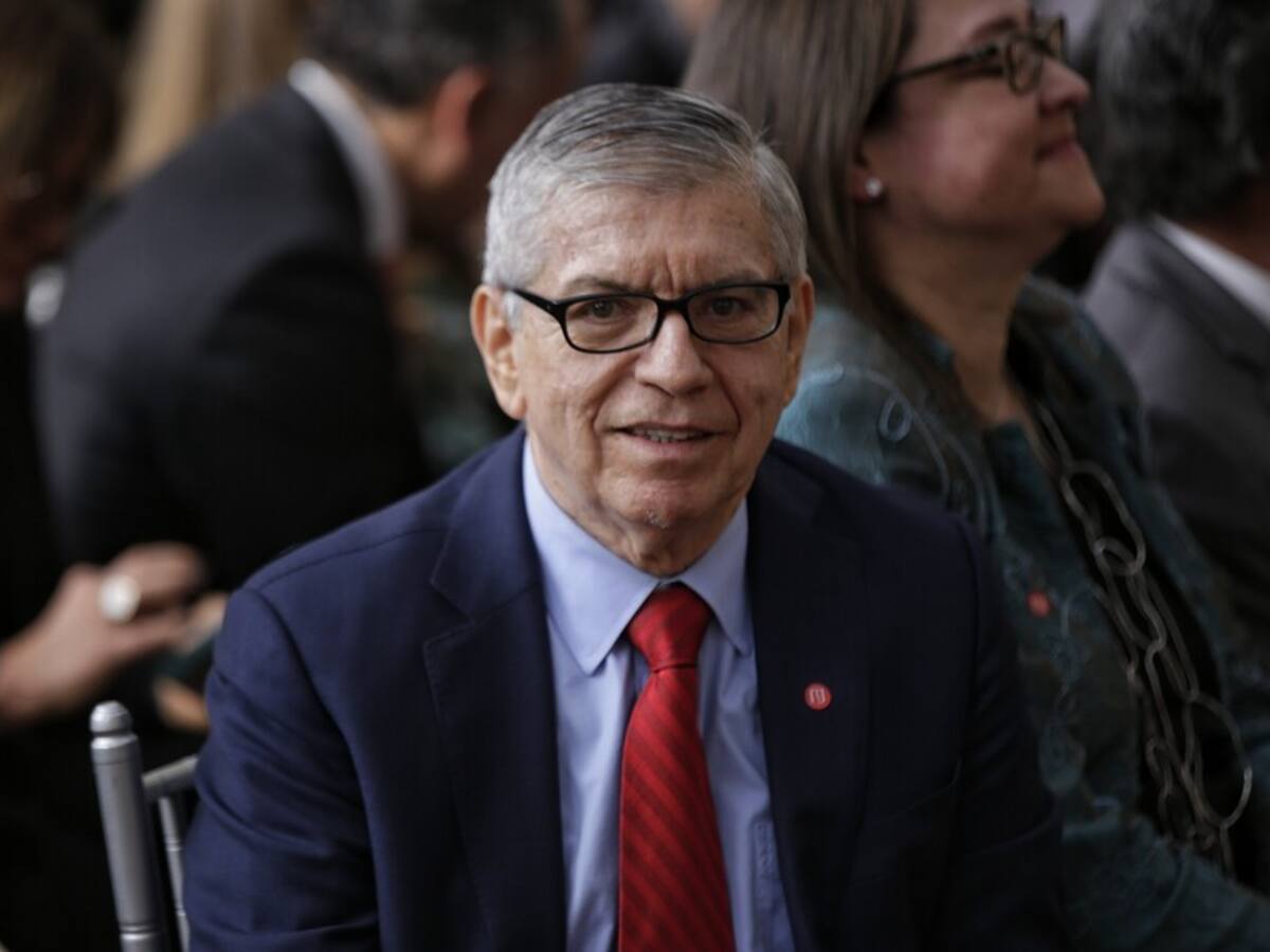 César Gaviria ignora invitación de Ernesto Samper para renunciar al Partido Liberal