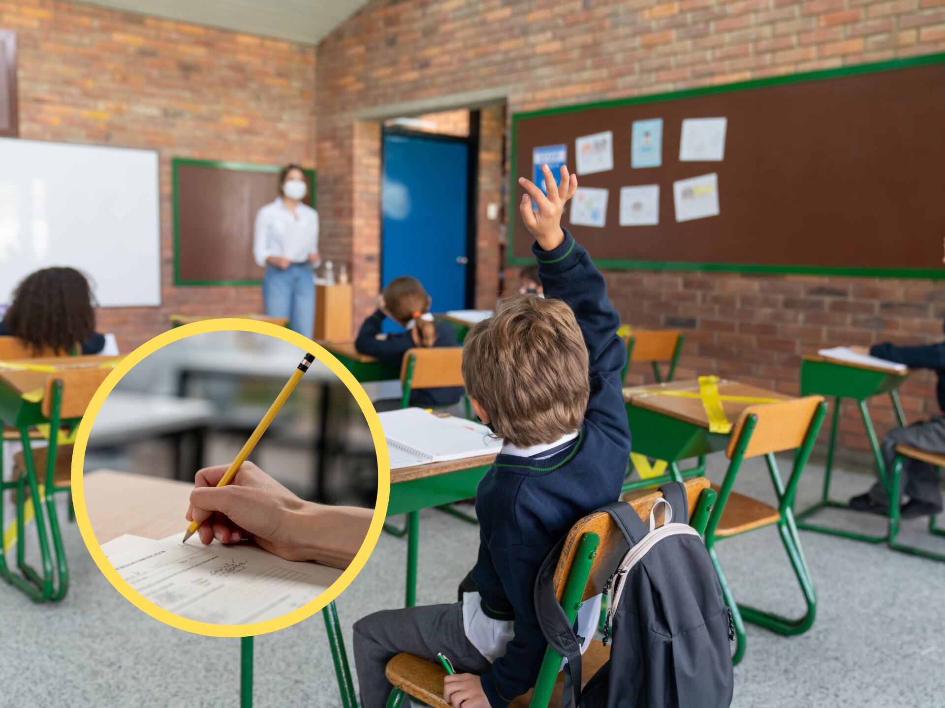 Docente enseñando a niños, encima imagen referencia presentación de prueba escrita (GettyImages)