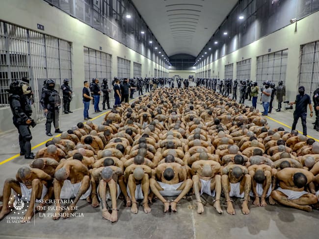 Cárcel en El Salvador. Foto: Getty Images.