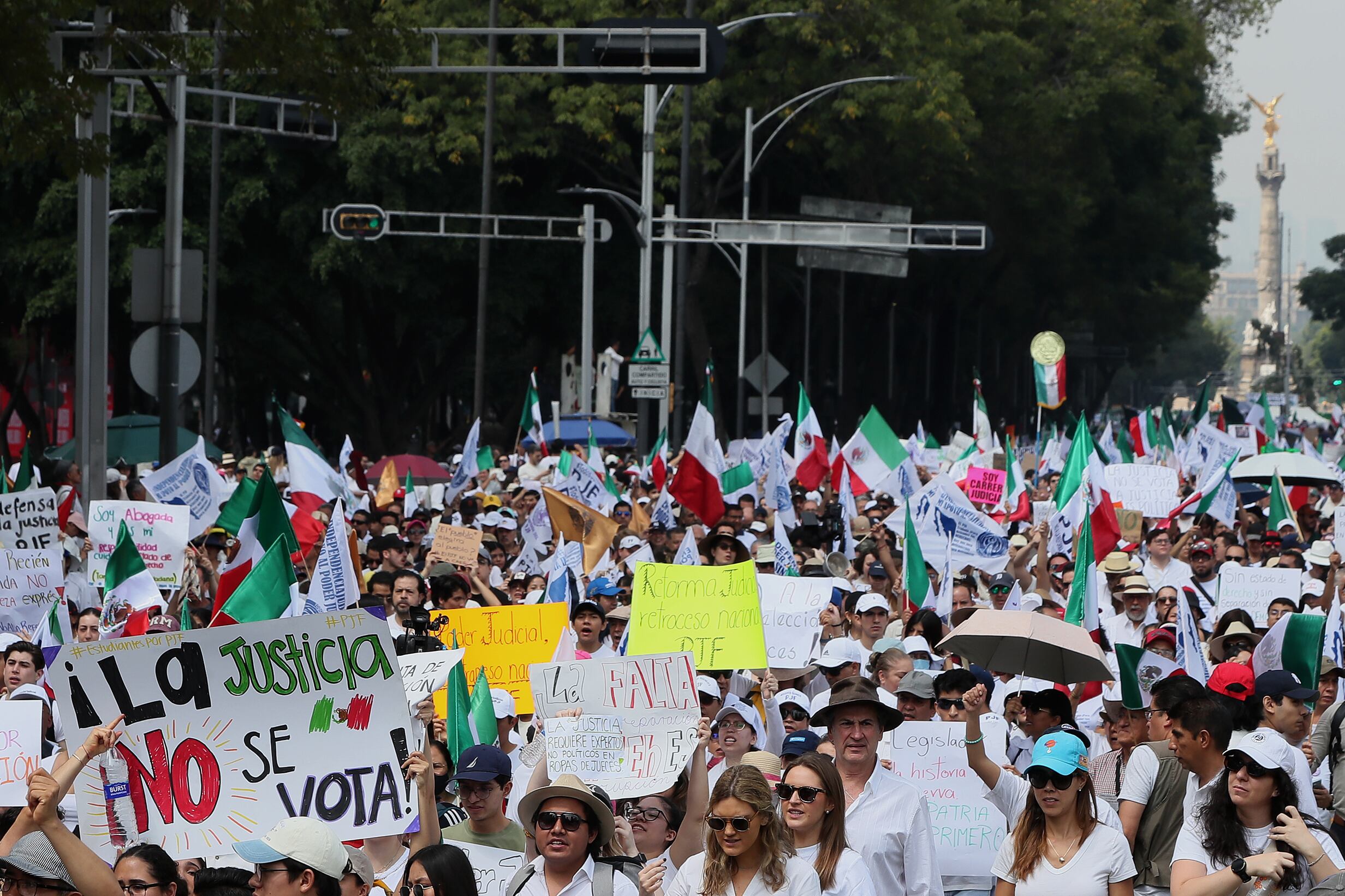Protestas sociales contra la reforma judicial en México. I Foto: EFE/ Mario Guzmán.