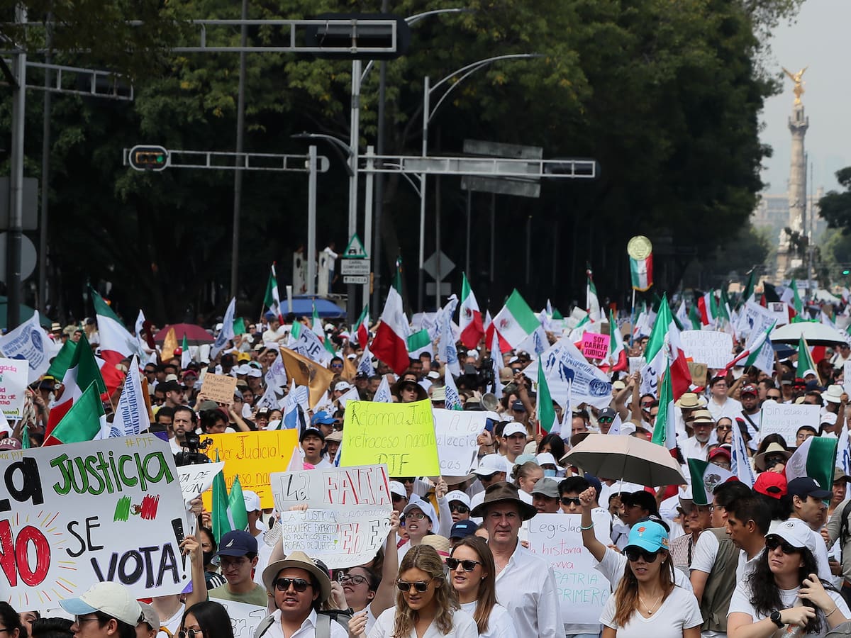 Jueces protestan frente al Congreso de México para impedir la reforma judicial