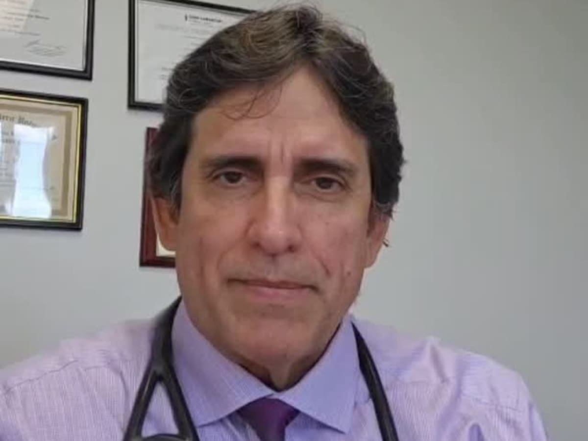 La historia de Carlos Riveros, doctor colombiano que está entre los diez mejores de La Florida
