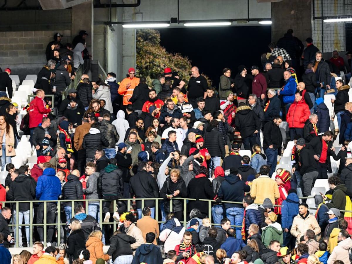 Aficionados de Bélgica-Suecia evacuaron el estadio tras suspenderse partido por terrorismo