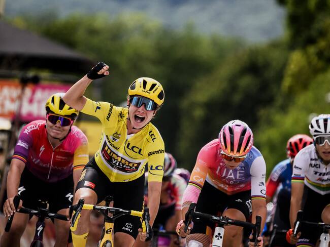 Laura Ruiz, la voz de la transmisión del Tour de Francia