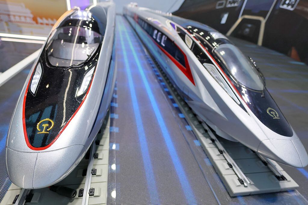 Trenes CR450AF y CR450BF. Foto: Future Publishing via Getty Images.