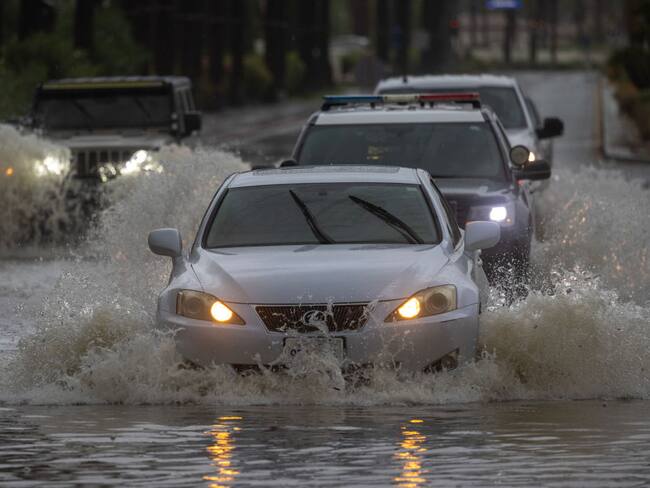 Huracán ‘Hilary’ perdió fuerza, pero puede causar innundaciones: meteorólogo de EE.UU.