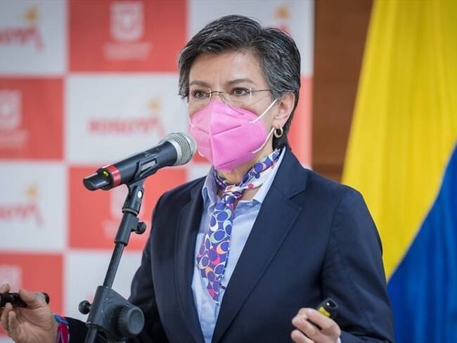 La alcaldesa Claudia López dijo que nunca han dicho ni sugerido que la inseguridad de la ciudad la causa los migrantes.. Foto: Colprensa