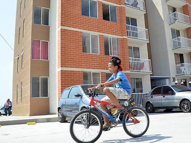 Minvivienda reglamenta decreto para subsidiar viviendas a clase media. Foto: Colprensa