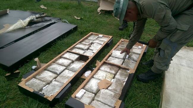 Cerca de dos toneladas de marihuana fueron incautadas por el Ejército y la Policía. Foto: Colprensa