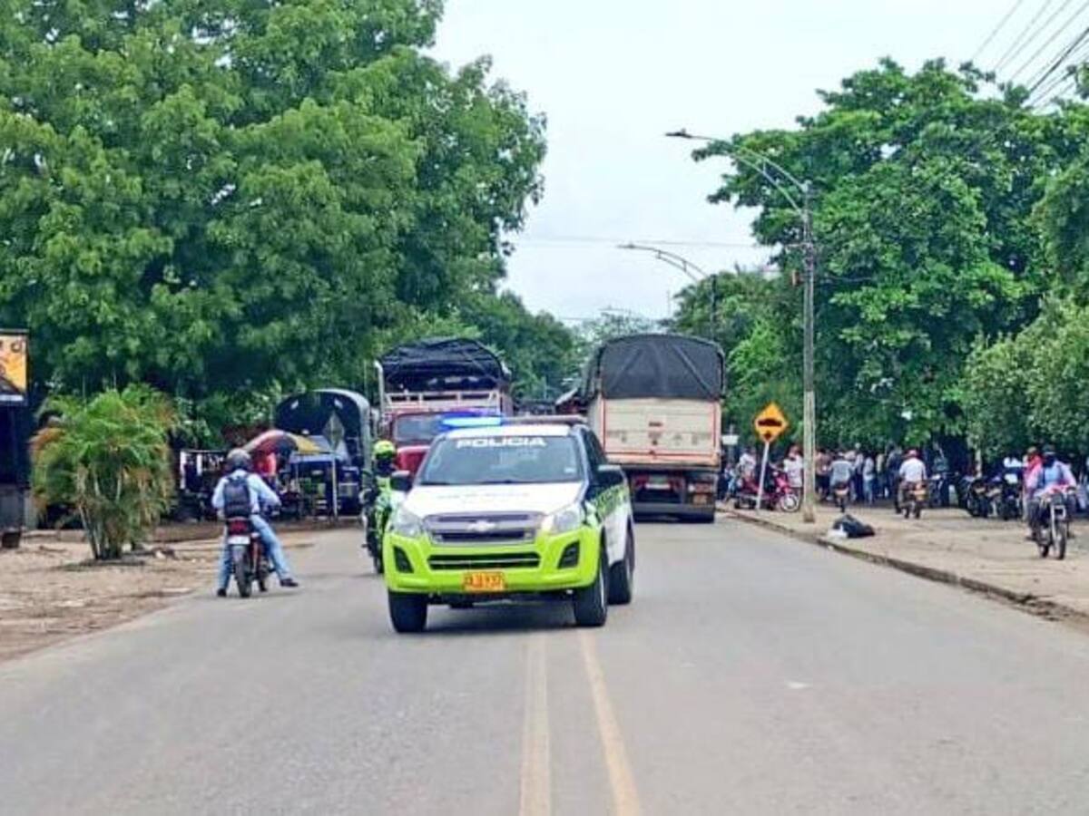 Paro Camionero: 50 vehículos bloquean la Troncal de Occidente en Sahagún, Córdoba