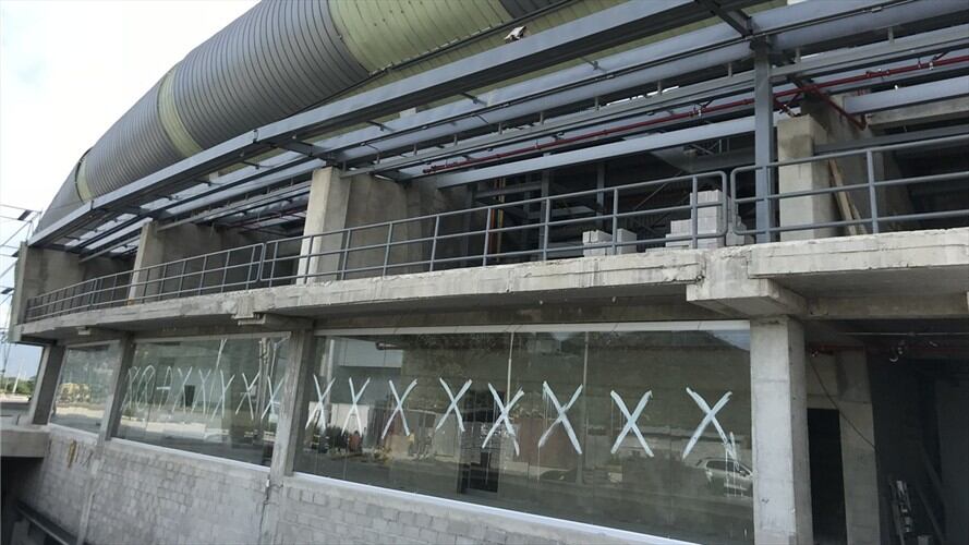 El estadio Sierra Nevada, de Santa Marta, a un año de los Bolivarianos todavía no ha sido terminado. Foto:
