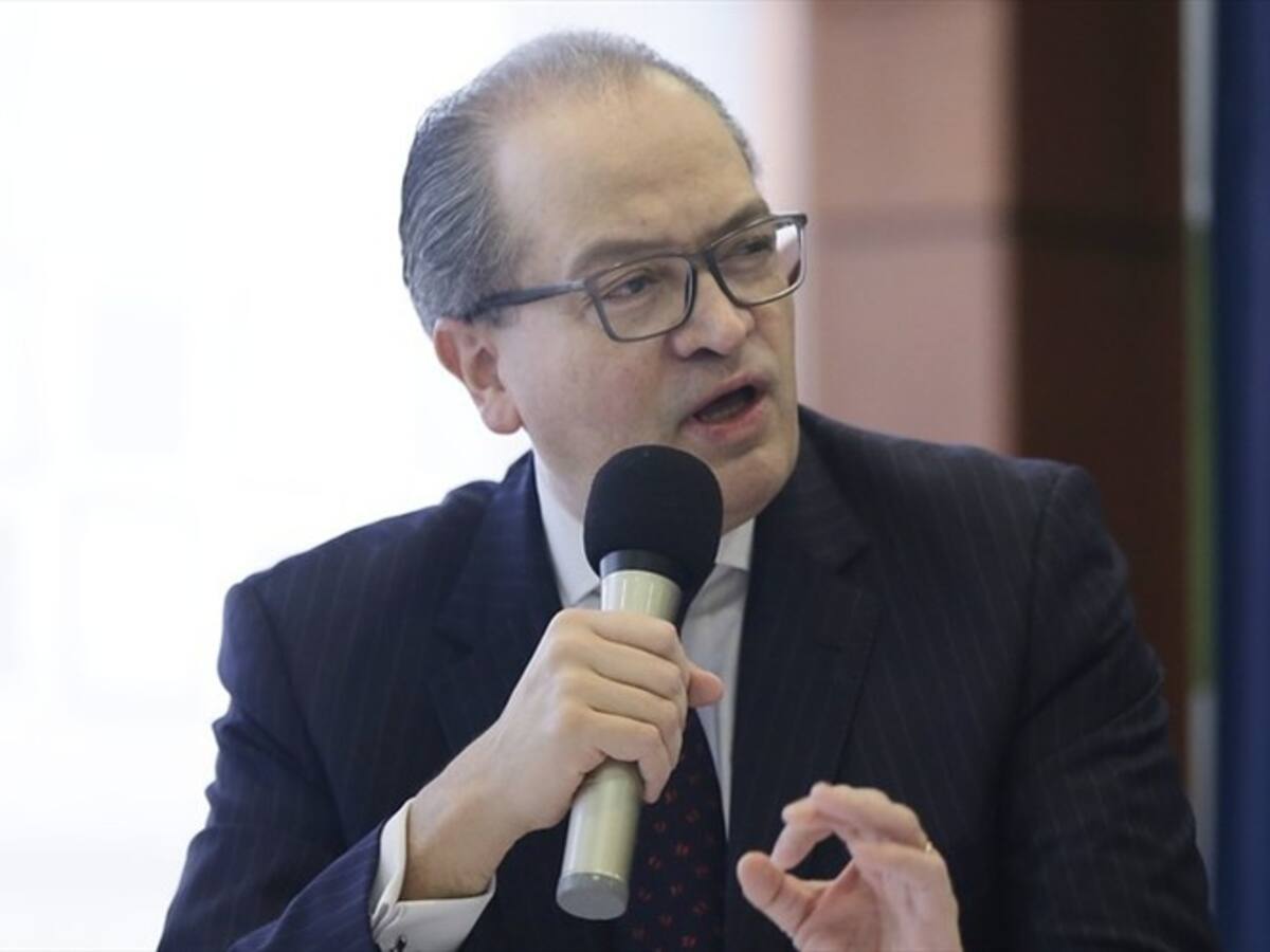 Procurador no descarta abrir indagación preliminar a 4-72 por extravío de carta de la JEP