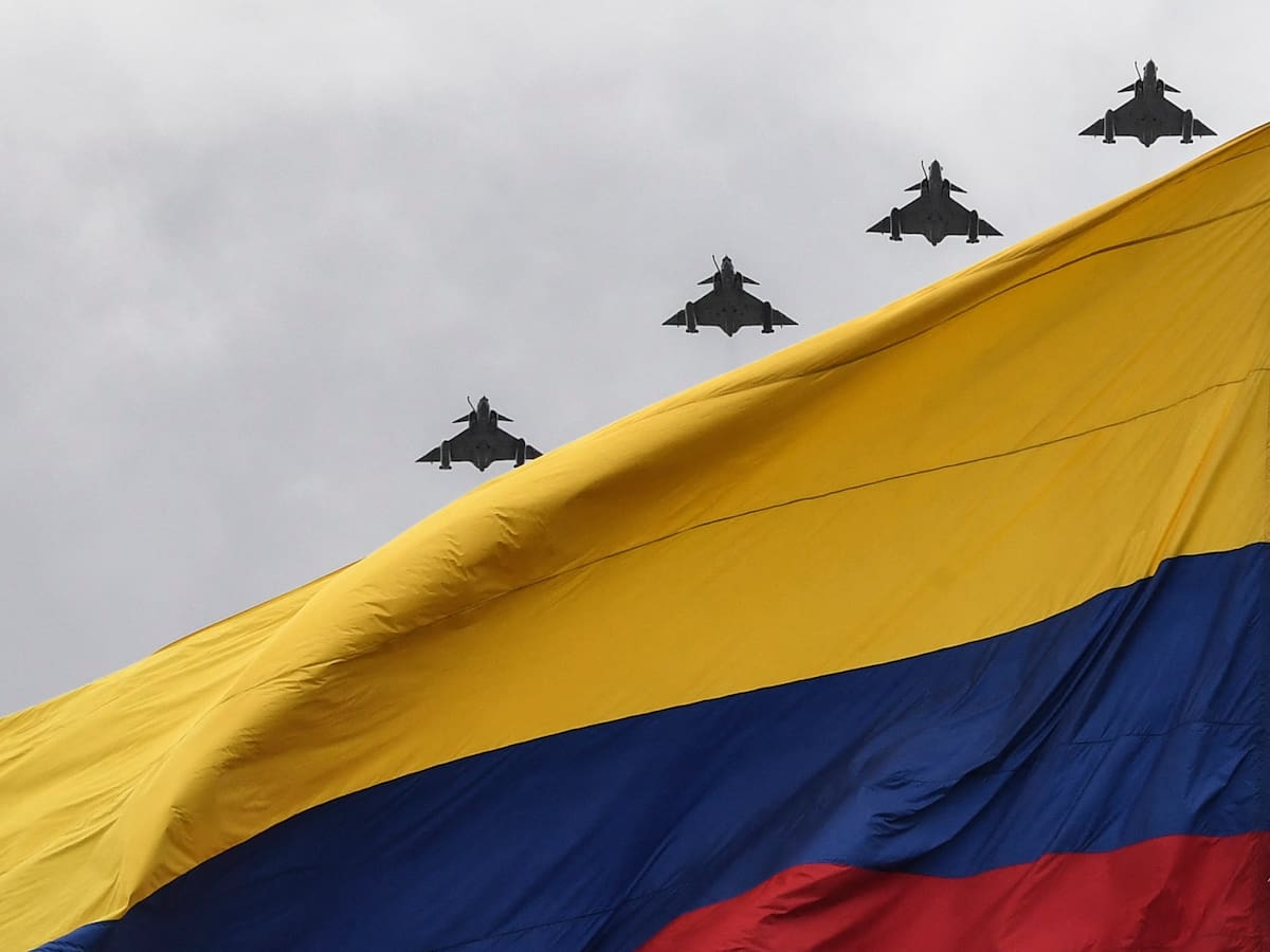 SAAB pide a Gobierno reunión para hablar sobre renovación de aviones de combate de la FAC