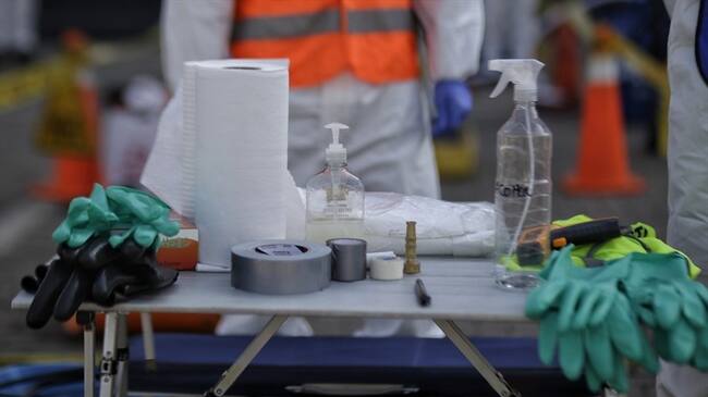 La Contraloría informó que ha recogido evidencia de incumplimientos de la mayoría de las ARL con la entrega de elementos de protección personal a empleados de la salud. Foto: Colprensa