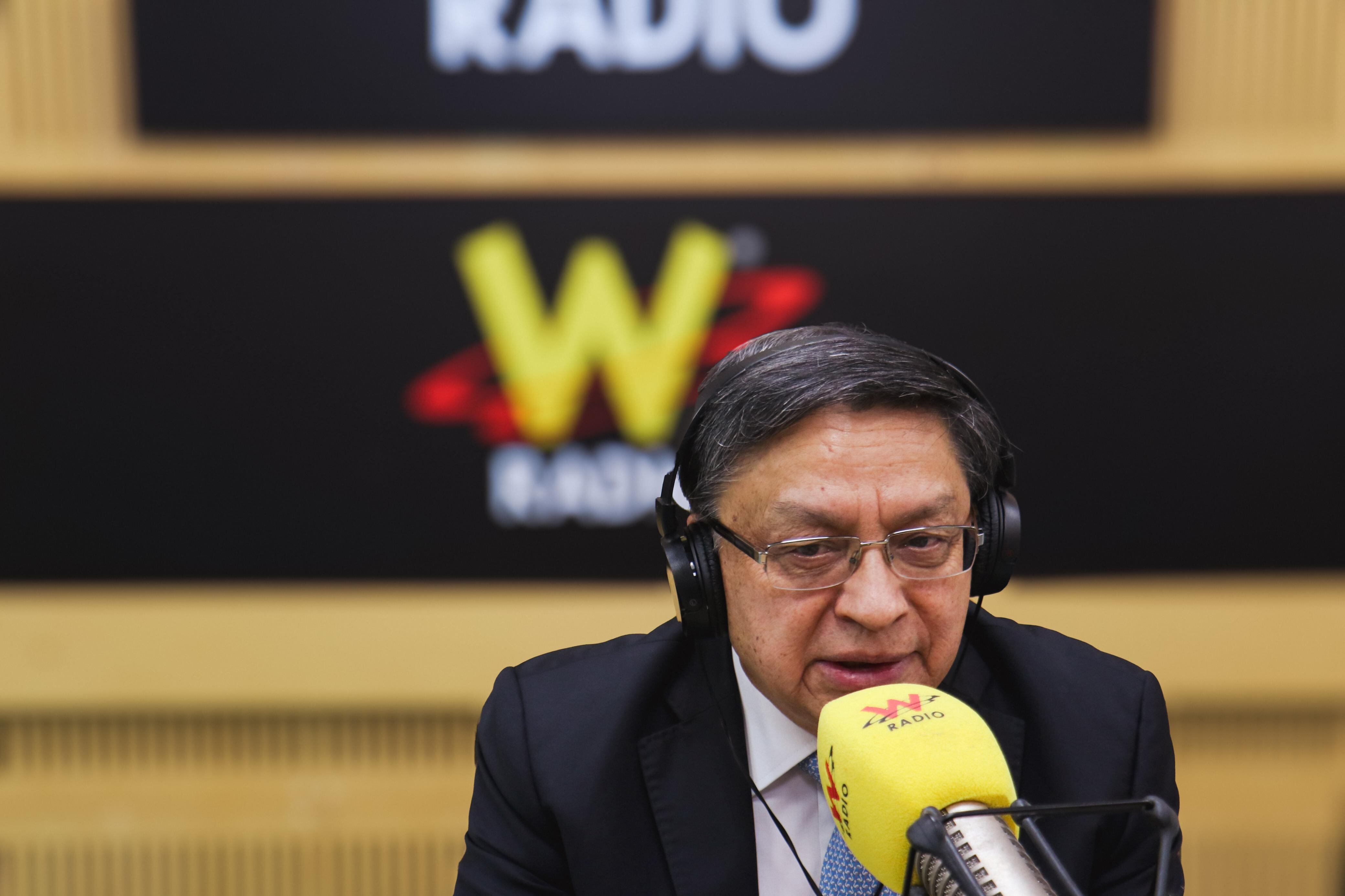 Presidente de la Corte Constitucional se defiende ante recusación: “no me debo a políticos”