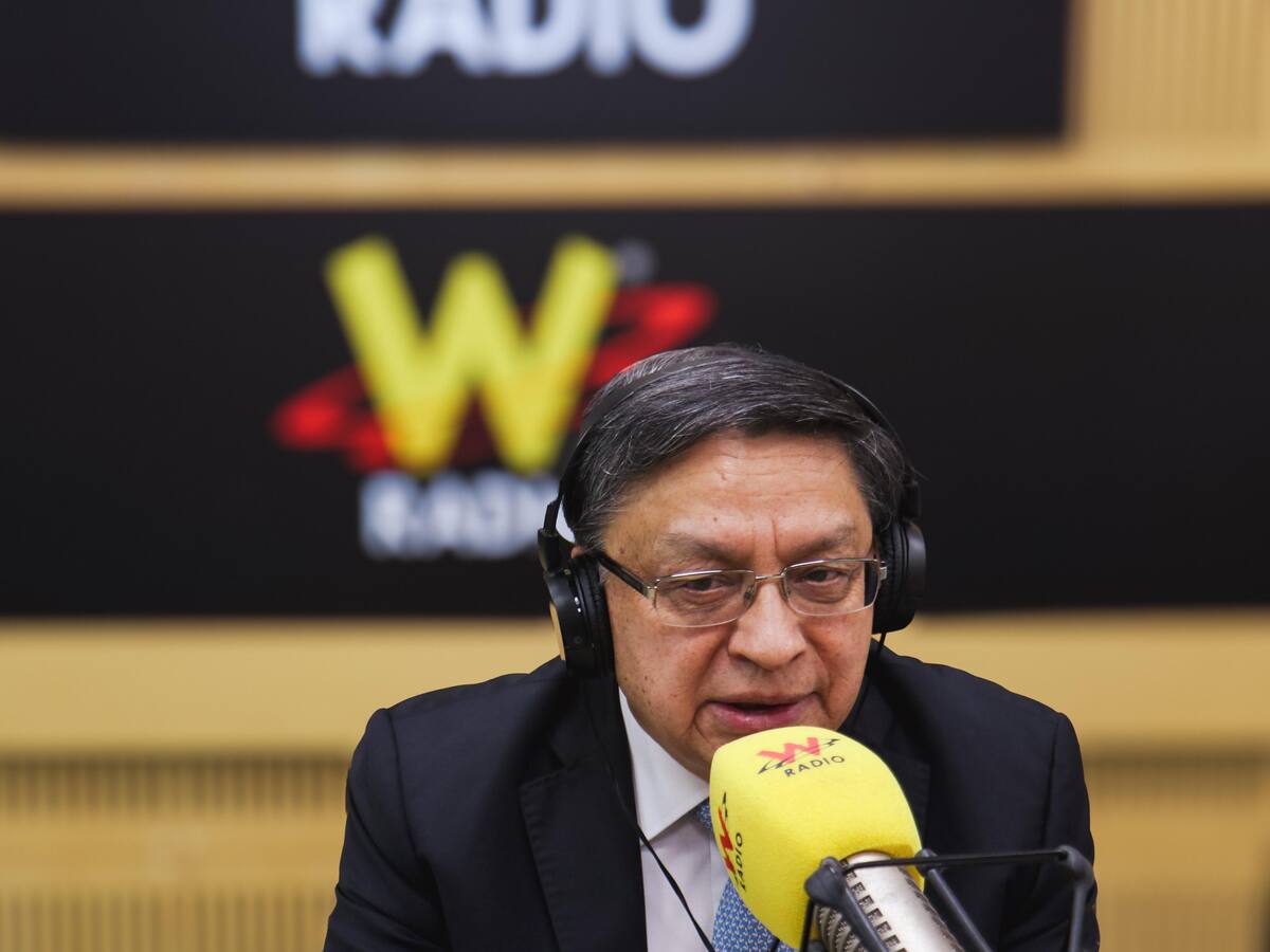 Presidente de la Corte Constitucional se defiende ante recusación: “no me debo a políticos”