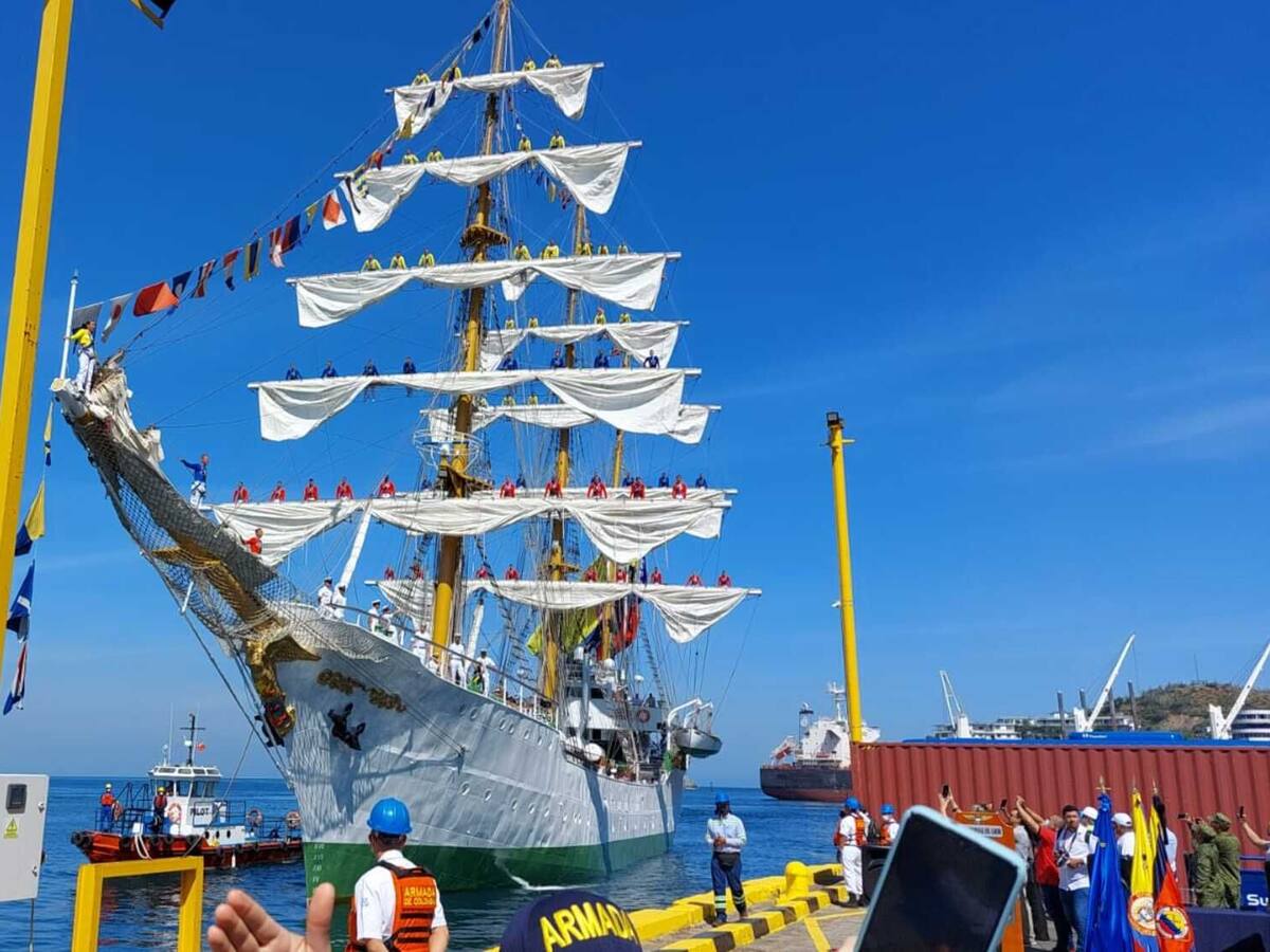 El Buque Escuela ARC ‘Gloria’ ya está en Santa Marta