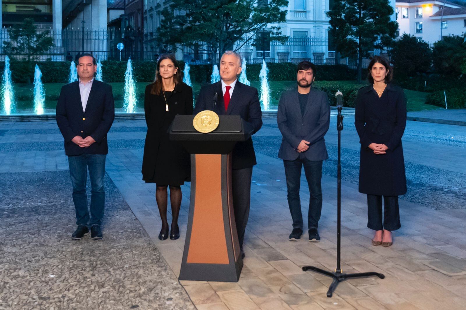 Gobierno suscribe convenio para operación del canal de acceso al Puerto de Barranquilla. Foto: Presidencia