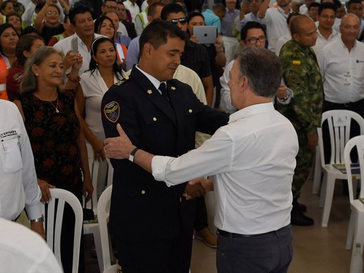 Bombero del Magdalena recibió la Cruz de Boyacá