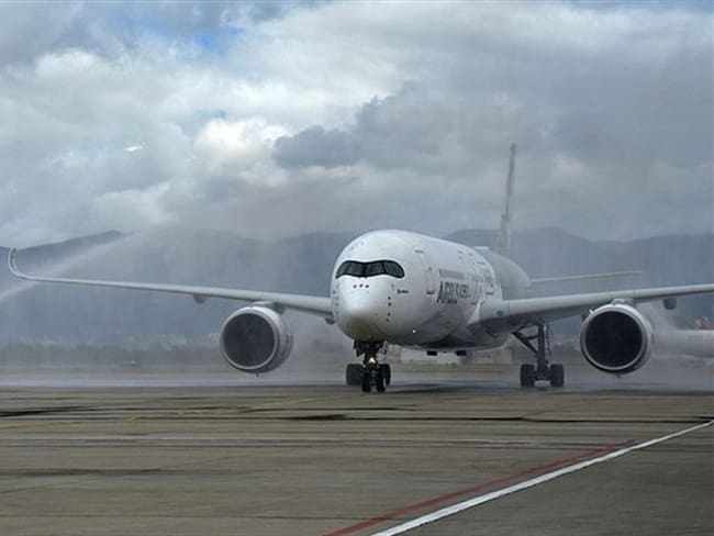 Aerocivil entrega nuevas obras del Aeropuerto Perales de Ibagué. Foto: Colprensa