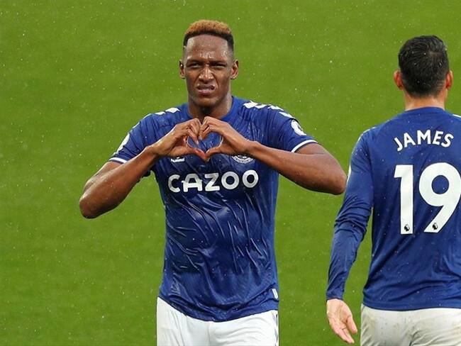 Yerry Mina está feliz con James Rodríguez en el Everton. Foto: Getty
