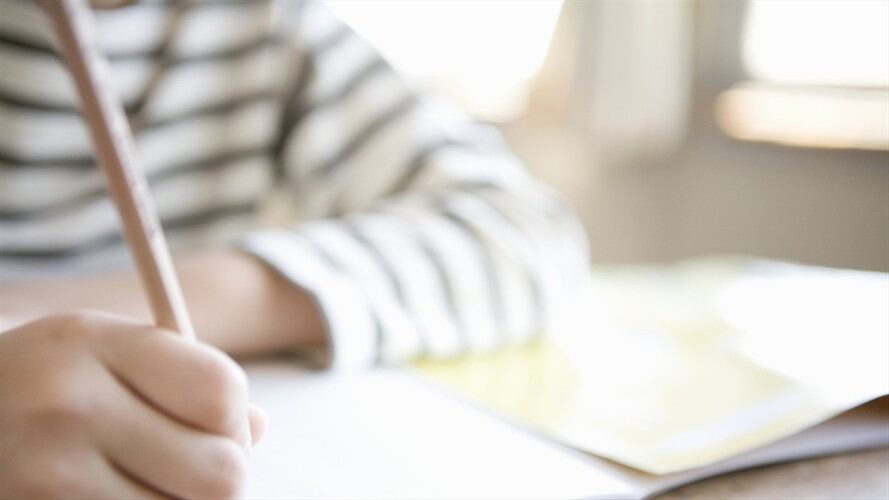 Los trámites de inscripciones, matrículas, traslados y retiros, entre otros, son totalmente gratis.. Foto: Getty Images