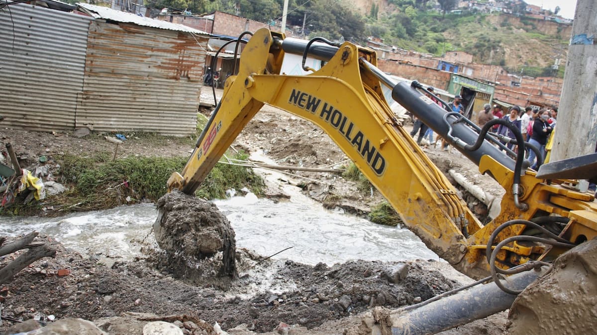 Controlada la emergencia por la aparición de espuma contaminante en Soacha