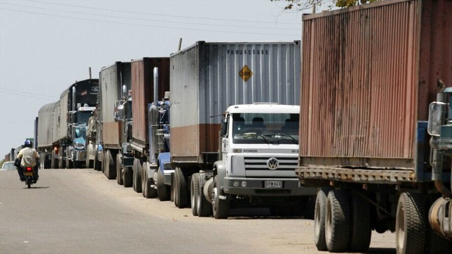 Representantes de transporte de carga del Táchira piden se reabra la frontera. Foto: Colprensa