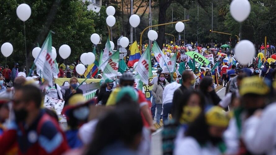 Alejandro Lanz, codirector ejecutivo de Temblores ONG, explica los detalles de este nuevo reporte. . Foto: Colprensa - Camila Díaz