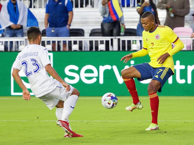 Harold Preciado en el partido entre Colombia y Honduras