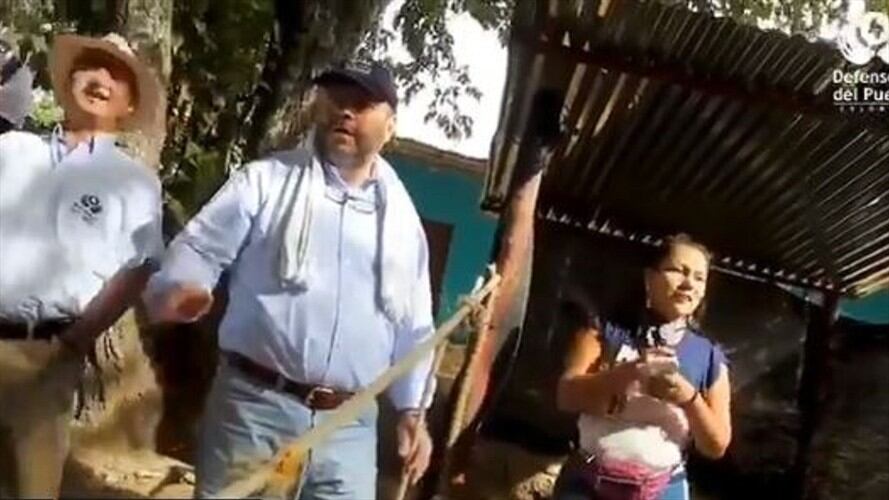 El Defensor del Pueblo pagó peaje improvisado en el Catatumbo. Foto: