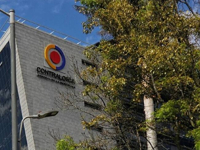 Contraloría estableció que 116 personas fueron vacunadas contra la COVID-19, sin estar priorizadas. Foto: Colprensa