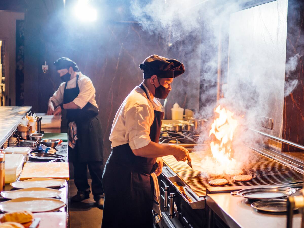 “Mi casa está llena de grasa”: denuncian restaurante en Pereira, Risaralda