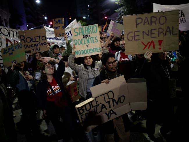 Protestas en Argentina. (Foto: TOMAS CUESTA/AFP via Getty Images)