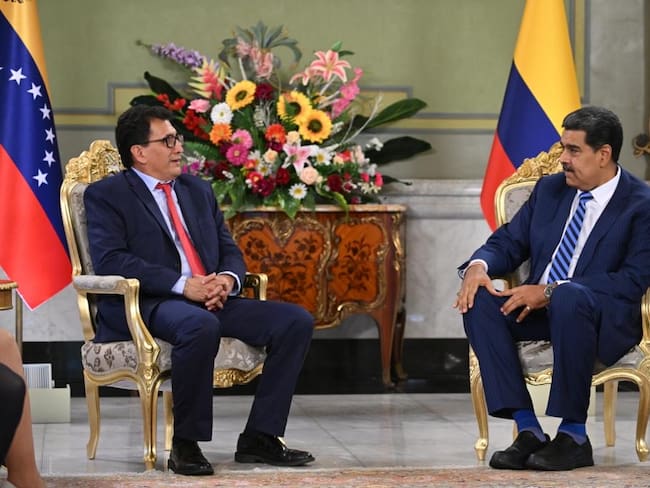 Embajador de Colombia en Venezuela, Milton Rengifo, presentó sus cartas credenciales a Nicolás Maduro. Foto: Gabriela González