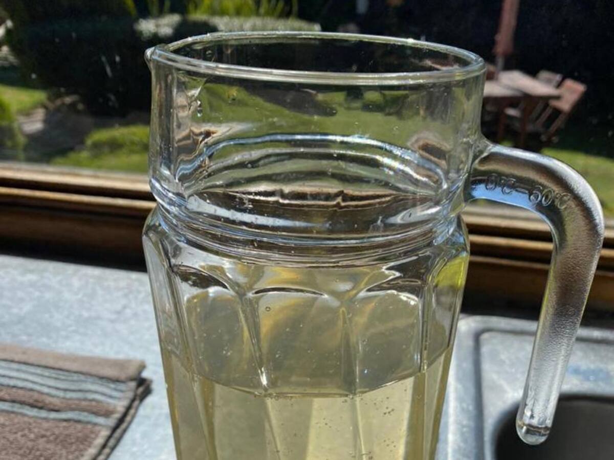 Video: así está saliendo el agua amarilla en Bogotá