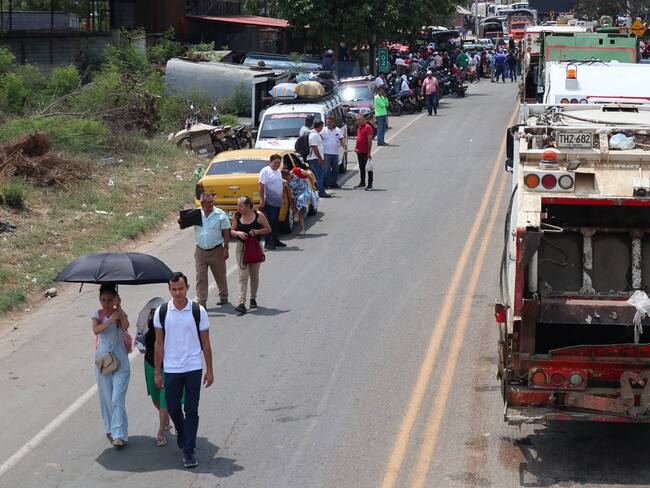 Los cultivadores de arroz bloquearon una segunda carretera en el departamento de Norte de Santander. / Foto: EFE- Mario Caicedo.