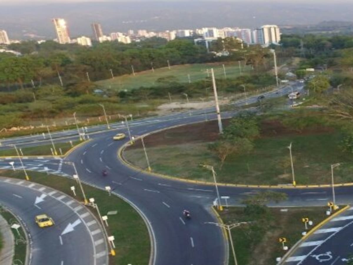 Empresas piden un nuevo retorno en el anillo vial Río Frío
