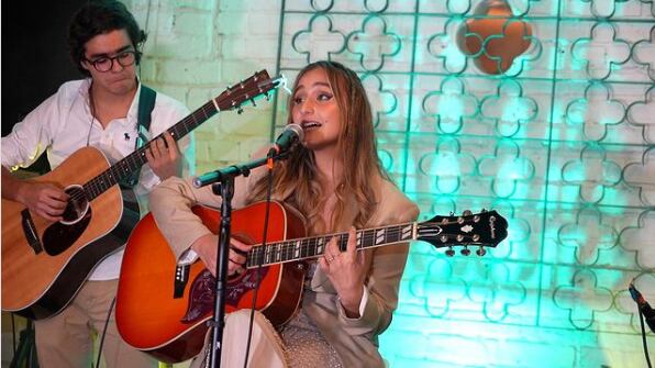 Laura Maré: la politóloga que le apuesta a la música y al arte de componer / FOTO: Instagram: @Jorgeavargas67