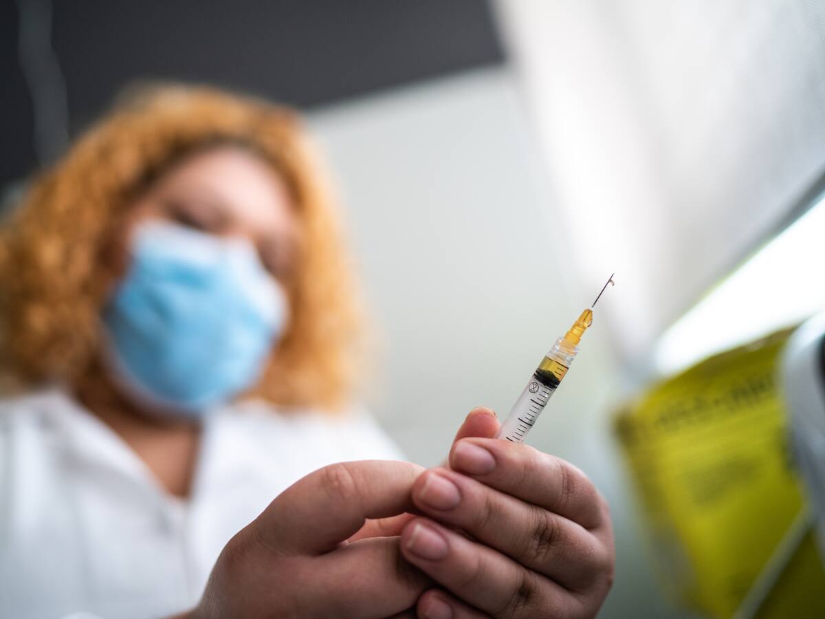 “No es necesaria la emergencia económica”: experto sobre medidas del Gobierno por fiebre amarilla