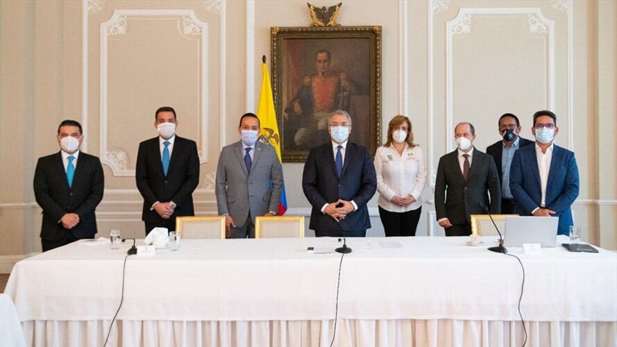 Varios gobernadores, entre ellos los de Cundinamarca, Meta, Santander y Valle del Cauca, se reunieron con el presidente Iván Duque. Foto: FND