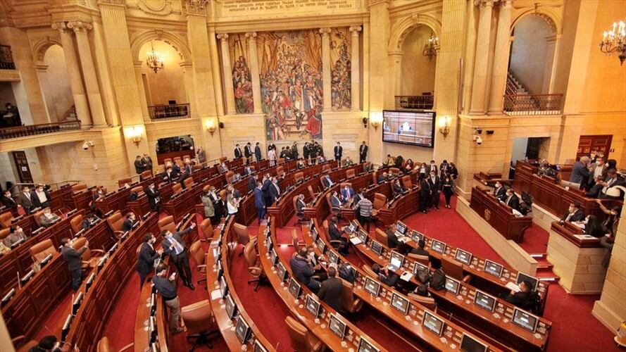 Aplazan discusión del proyecto de ley que permite el traslado exprés pensional. Foto: Colprensa