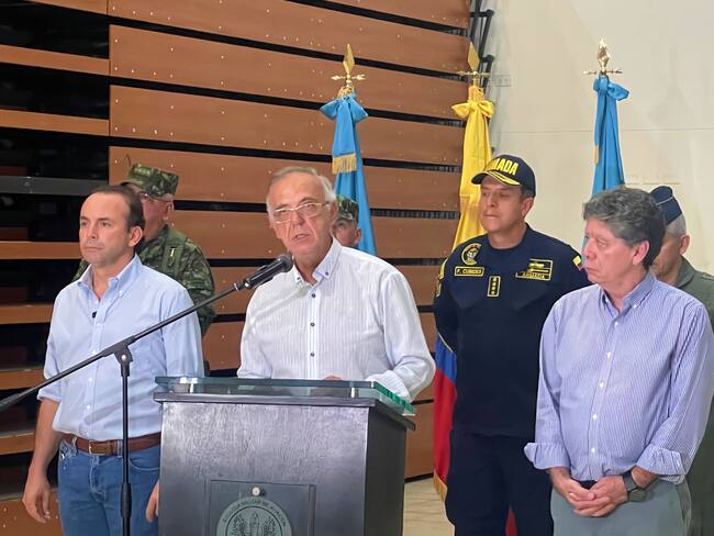 MinDefensa niega modificaciones en informe del general Mejía contra La W. Foto: W Radio
