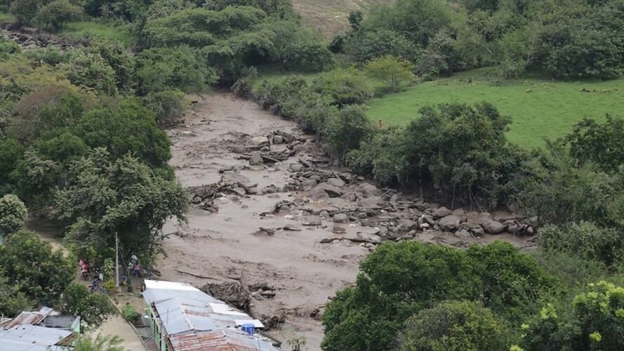 Hay alerta roja por incrementos súbitos en quebradas y arroyos en los departamentos de Atlántico y Bolívar. Foto: Colprensa