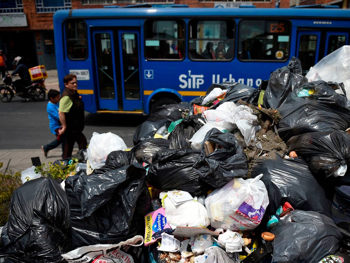 Ojalá podamos ponernos de acuerdo con la CRA: Secretario Silva por crisis con las basuras en Bogotá