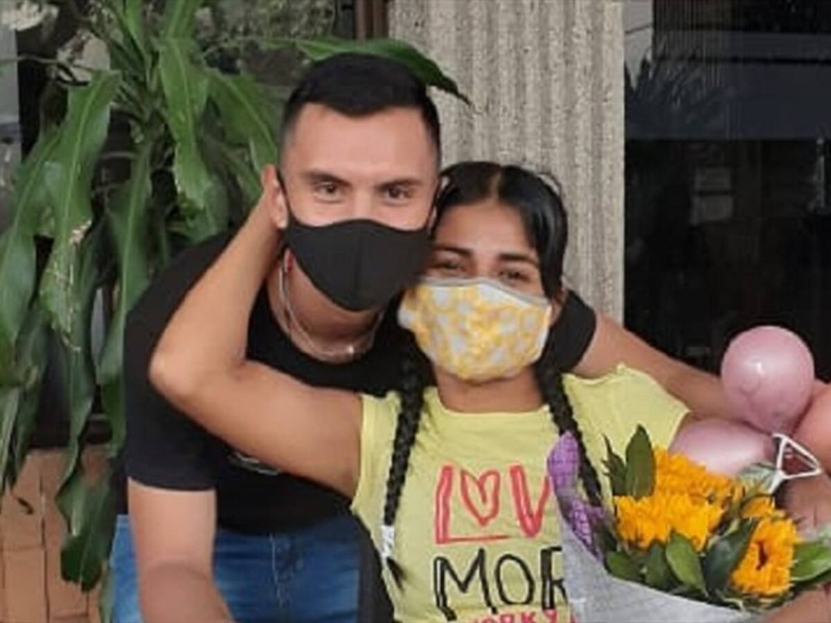 La W entrega prótesis a Johanis Menco, arquera del Real San Andrés