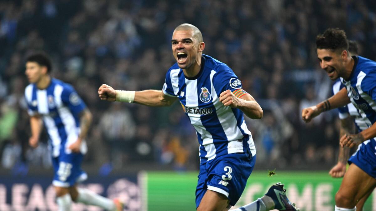El Porto ganó 5-2 a Shakhtar Donetsk y pasó a octavos de Champions
