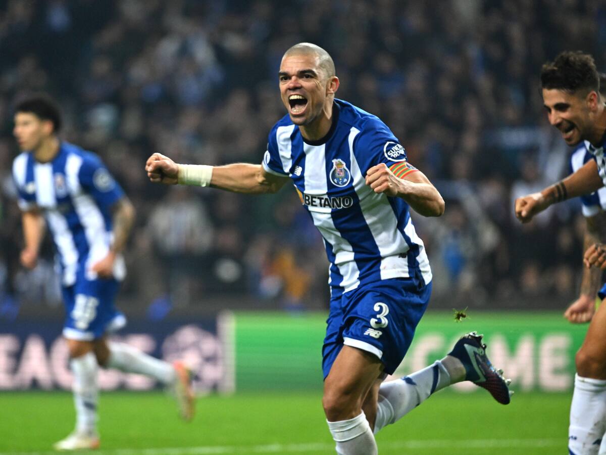 El Porto ganó 5-2 a Shakhtar Donetsk y pasó a octavos de Champions